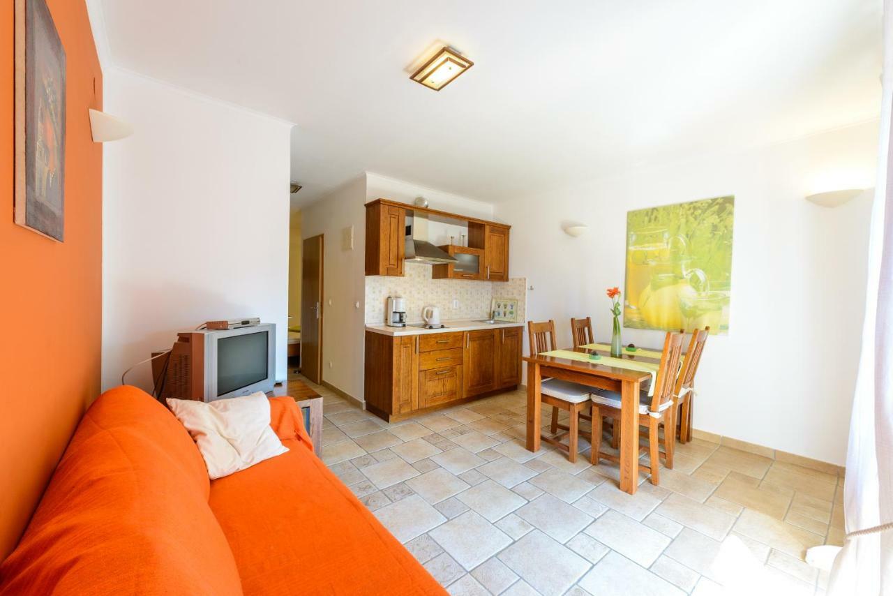 Apartments Petar 챠브타트 외부 사진