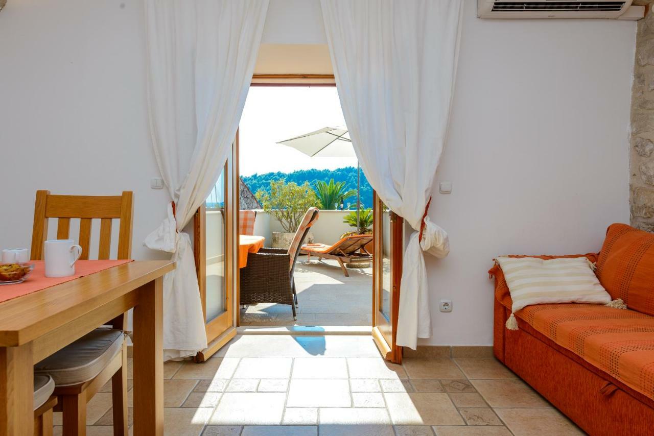 Apartments Petar 챠브타트 외부 사진