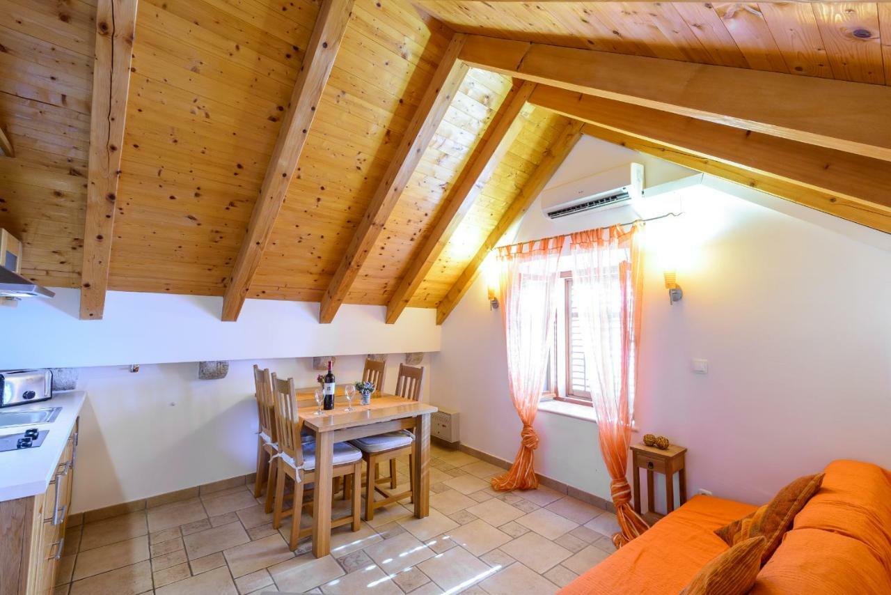 Apartments Petar 챠브타트 외부 사진