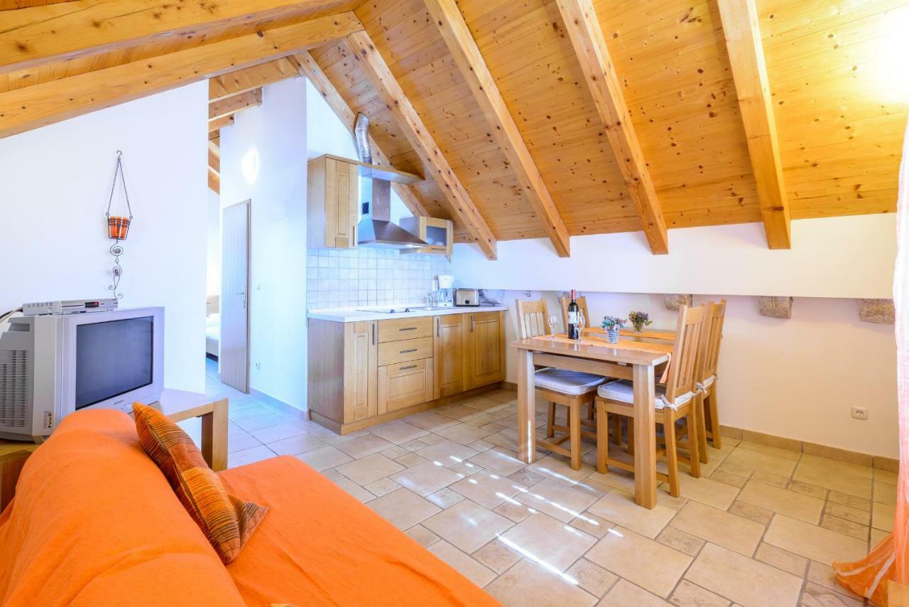 Apartments Petar 챠브타트 외부 사진