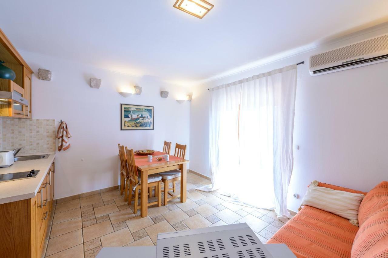 Apartments Petar 챠브타트 외부 사진